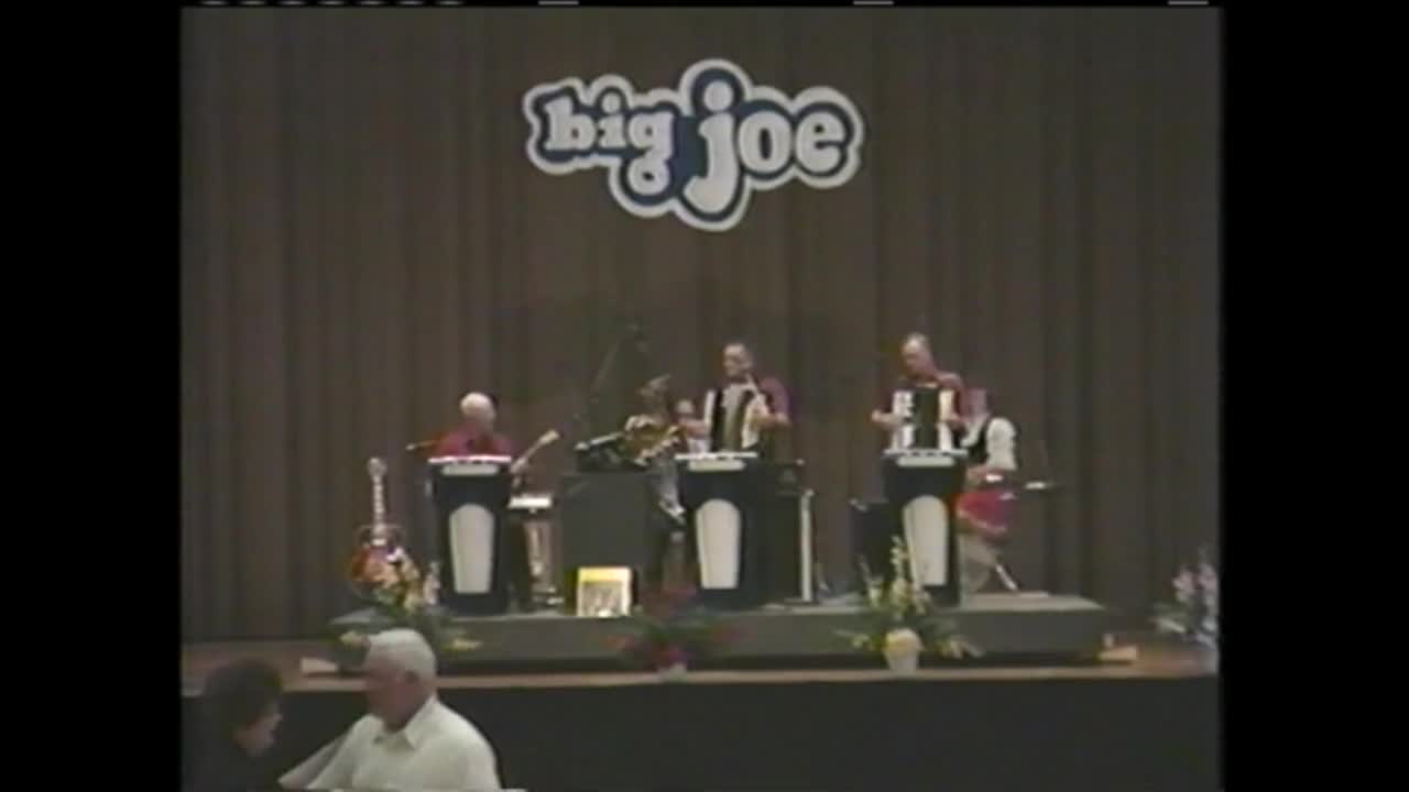 Thumbnail image for Polka Time #1586