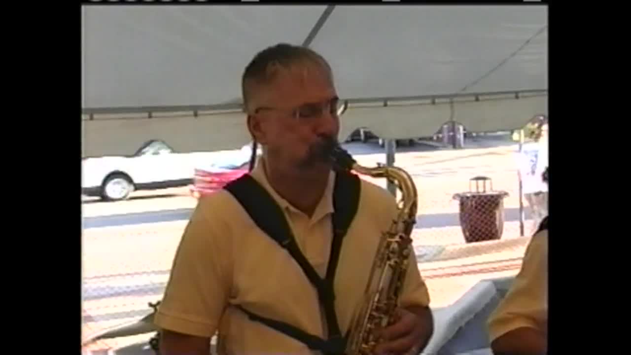 Thumbnail image for Polka Time #1598