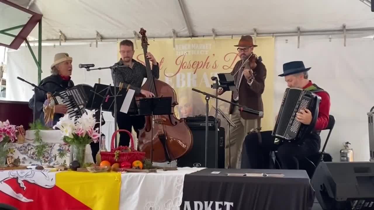 Polka Time #1607